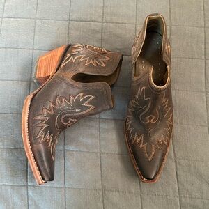 Ariat Brown Leather Dixon Ankle Boots